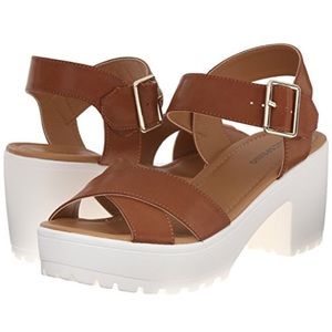 Call It Spring Unigodien platform sandal in cognac